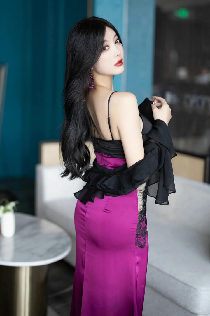 马嘉祺黑衬衫眼镜杀